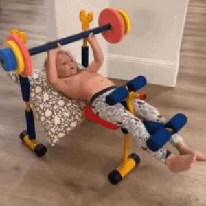 Read more about the article Little Lifters: KIDS WEIGHT BENCH