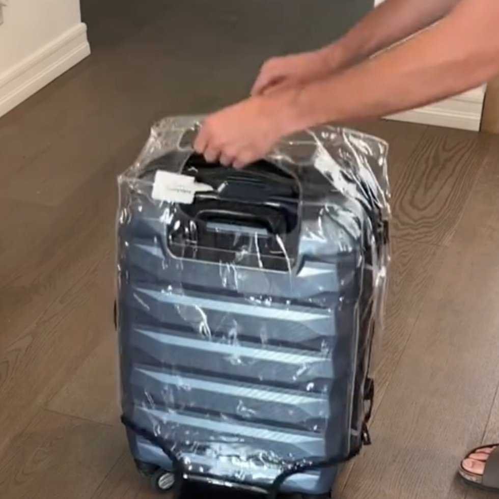 Read more about the article Clear PVC Suitcase Cover Protectors