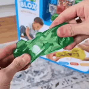 Read more about the article Squish, Build, Create: Goliath Jelly Blox Creative Kit