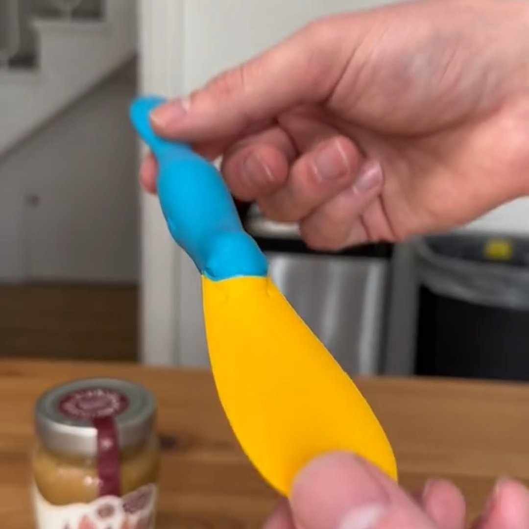 Read more about the article Jar Spatula for Scooping and Scraping